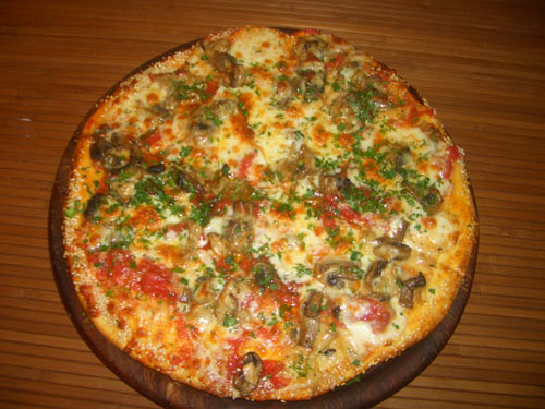 Пицца с шампиньонами «Каприччиоза»
