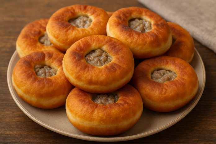 Беляши по-татарски с сочной начинкой Беляши по-татарски с сочной начинкой (Татарстан)