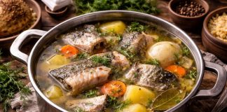 Пермская уха из речной рыбы в домашних условиях Пермская уха из речной рыбы в домашних условиях (Пермский край)