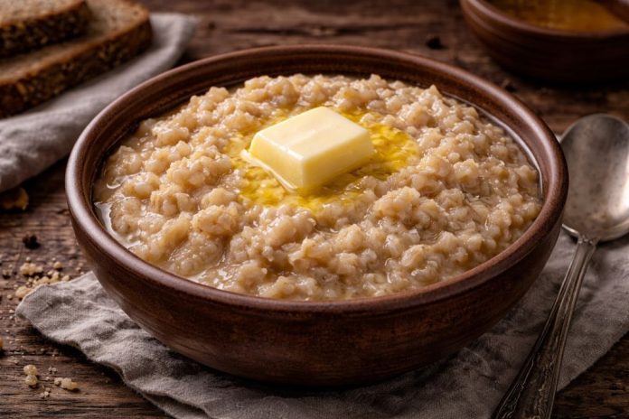 Ячневая каша с маслом по-вологодски (Вологодская область) Ячневая каша с маслом по-вологодски (Вологодская область)