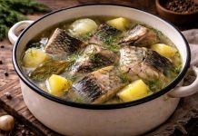 Уха из енисейской рыбы с картофелем в домашних условиях (Красноярский край)