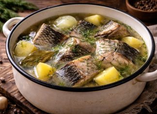 Уха из енисейской рыбы с картофелем в домашних условиях (Красноярский край)