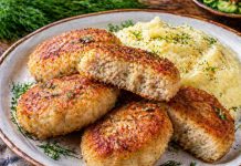 Рыбные котлеты из минтая в домашних условиях (Сахалинская область)