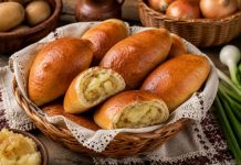 Пирожки с картофелем и луком в домашних условиях (Тамбовская область)