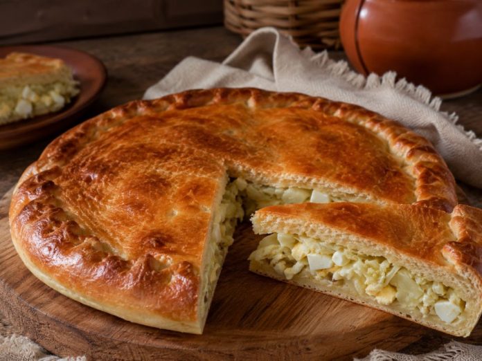 Пирог с капустой и яйцом в домашних условиях (Брянская область)
