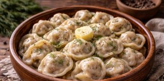 Пельмени с олениной по-таймырски в домашних условиях (Красноярский край) Пельмени с олениной по-таймырски в домашних условиях (Красноярский край)