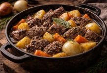 Тушёная оленина с корнеплодами по-ямальски в домашних условиях (Ямало-Ненецкий автономный округ)