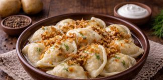 Домашние вареники с картофелем и луком по-амурски в домашних условиях Домашние вареники с картофелем и луком по-амурски в домашних условиях