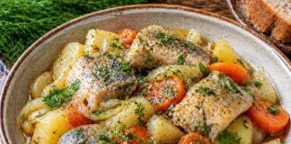 Тушёная рыба с картофелем в домашних условиях (Сахалинская область)
