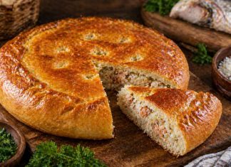Пирог с рыбой и рисом в домашних условиях (Сахалинская область)