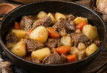 Тушёное мясо с картофелем по-северному в домашних условиях (Магаданская область)