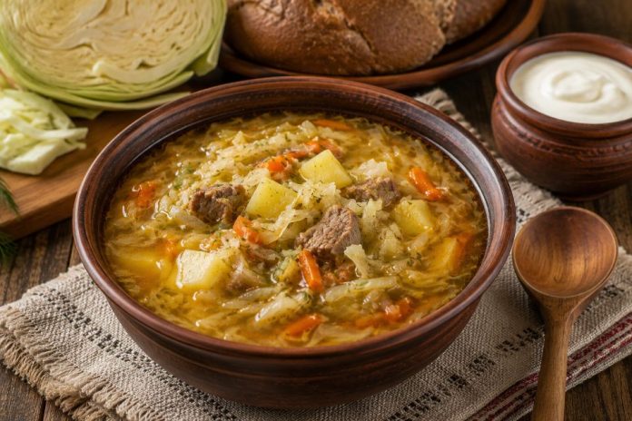 Щи из свежей капусты в домашних условиях (Рязанская область)